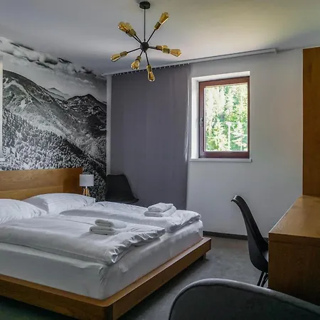 Hotel Humno 2*