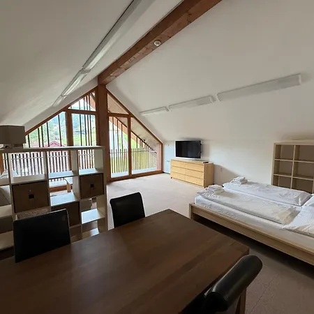 Hotel Humno 2*